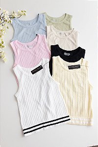 REGATA TEXTURIZADA COM BARRA ELÁSTICA