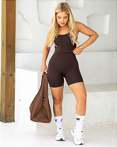 CONJUNTO FITNESS LIVIA REGATA E SHORT - MARROM