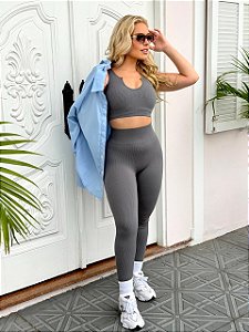 CONJUNTO FITNESS PREMIUM: TOP DECOTE U + LEGGING CINZA
