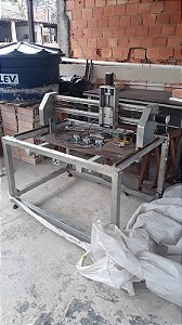 MÁQUINA ROUTER CNC