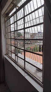 Troca de vidros das janelas e manutenção box do banheiro