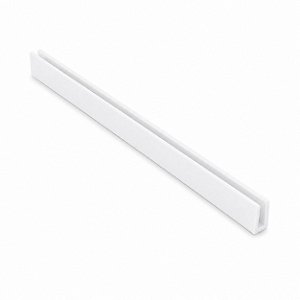 Perfil plástico U 10x5 mm: proteção e acabamento para placas e PDV