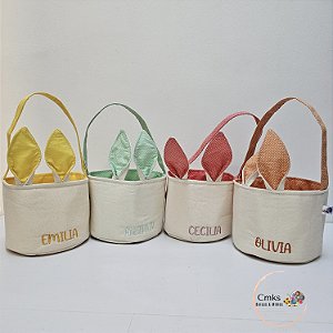 Cestinha de Tecido Porta Chocolate Caça Ovos de Páscoa com Nome Personalizado e Orelhinhas