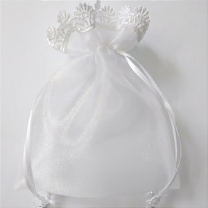 Saquinho de organza com guipir 10x15 - 10 unidades