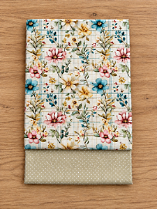 F03 - Kit TC374 Tricoline Pastel Flores no Xadrez