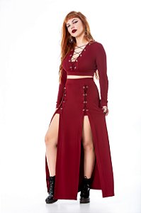 Conjunto Gótico de Inverno – Cropped e Saia em helanca com Ilhoses e Trançado de Cadarço