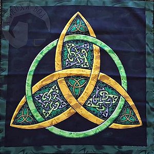 Toalha Triquetra Celta (Altar/ Tarot/ Leitura de Oráculos)