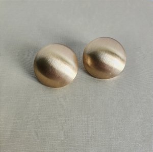 Brinco Tebas Ouro Fosco