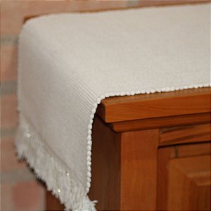 Caminho de Mesa Branco em Tear