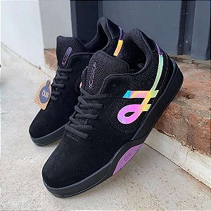 Tênis Ous Imigrante Preto e Roxo Refletivo