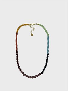 Colar 1v. curto de cristais nas cores dos chacras
