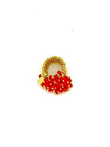 Anel dourado com minicristais coral
