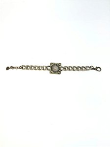 Pulseira 1v. de corrente ouro velho com peça quadrada e chaton bege