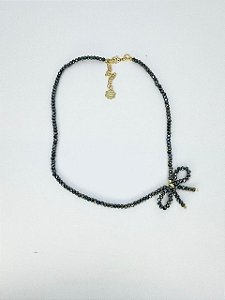 Chocker de minicristais com laço na lateral