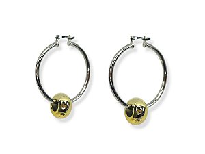 Argola níquel com entremeio dourado