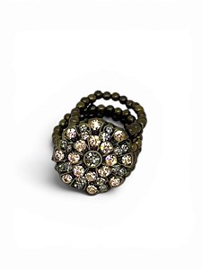 Anel o. velho com flor de strass lt peach e black diamont