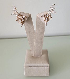 Brinco Earcuff Navetes