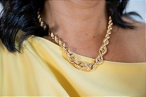 Colar Torcido Degradê