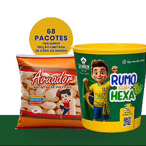 Combo Artilheiro: Biscoito de Polvilho Avuador Sabor Tradicional + Baldinho - Caixa com 68 pacotes de 30g
