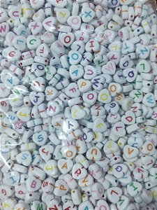 Miçanga Letra Coração 10mm -  20g Aproximadamente 50un