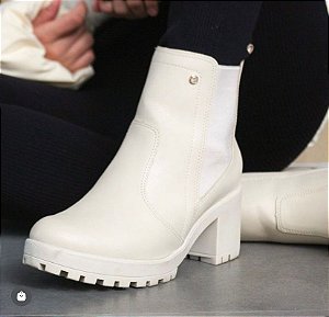 Bota Chelsea Off White Ramarim