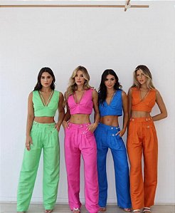 Salgunamu - Conjunto Verde Cropped + Calça
