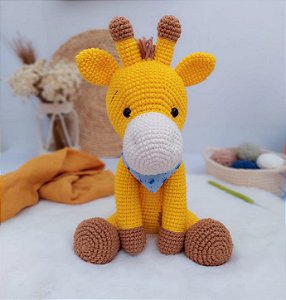 Girafa Gigi Amigurumi Artesanal