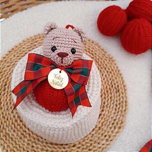 Bolinha de Natal Vermelha com Urso de Crochê