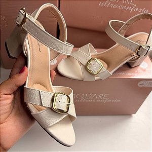 Sandália Feminina Salto Grosso Modare