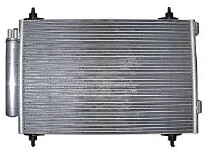 CONDENSADOR PEUGEOT 307/ CITROEN C4/ C5/PICASSO 2.0 06/08 COM FILTRO/ SAÍDAS MSM LADO SAÍDAS 90 GRAUS (ONE)
