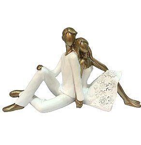 Estatueta Casal Branco Com Dourado - Mabruk