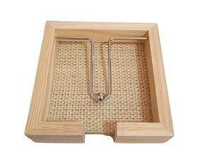 Porta Guardanapo de Madeira Pinus c/ Fundo de Sisal