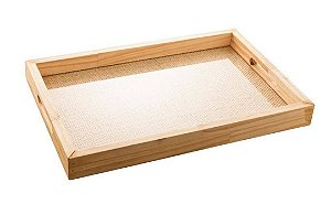 Bandeja de Madeira Pinus C/ Sisal Natural 45x30x4,5cm - Woodart