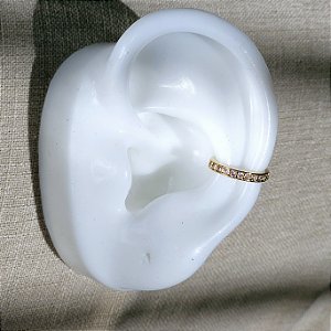 PIERCING DOURADO FINO COM PEDRAS DE ZIRCÔNIAS BRANCAS