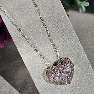 COLAR DOURADO MODELO COM PINGENTE DE CORAÇÃO GRANDE E ZIRCÔNIAS 45+5CM