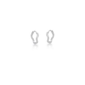 ARGOLA PRATA ONDULADA MICROCRAVEJADA COM ZIRCÔNIAS BRANCAS - 1,5CM