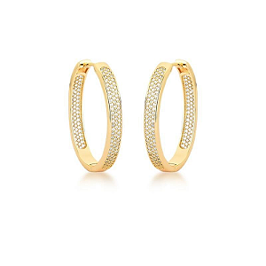 ARGOLA DOURADO OVAL GRANDE CRAVEJADA DE ZIRCÔNIAS BRANCAS