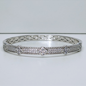 BRACELETE DE RÓDIO BRANCO INSPIRAÇÃO - MODELO TREVO