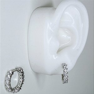 ARGOLA DE RÓDIO BRANCO TODA CRAVEJADA COM PEDRAS BRANCAS