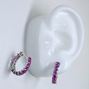 ARGOLA DE RÓDIO BRANCO TODA CRAVEJADA COM PEDRAS ROSAS