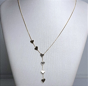 CHOCKER DOURADA MODELO GRAVATINHA COM CORAÇÕS LISOS 40+10CM