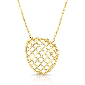 COLAR DOURADO COM PINGENTE OVAL VAZADO E GRADE COM ZIRCÔNIAS CRAVEJADAS 45+5CM
