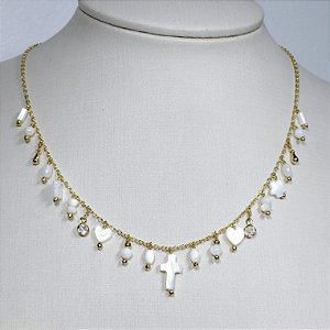 CHOCKER DOURADO COM VARIOS PINGENTES EM MADRPÉROLA OCENTRAL DE CRUZ