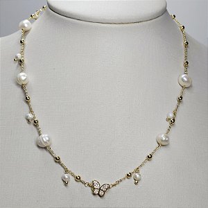 COLAR DOURADO COM BOLINHAS E PEROLAS PINGENTE DE BORBOLETA CRAVEJADA