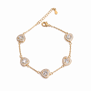 PULSEIRA DOURADA COM 5 CORAÇÕES COM PEDRAS DE ZIRCONIAS E MICROZIRCÔNIAS - 17CM + 3CM EXTENSOR
