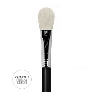 F74 - PINCEL CERDAS CURTAS ILUMINAÇÃO - DAYMAKEUP