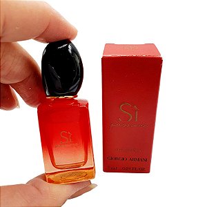 Miniatura Sì Passione Giorgio Armani Perfume Feminino - Eau de Parfum - 7ml - Original