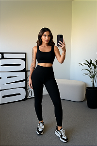 CALÇA LEGGING GLOW BLACK