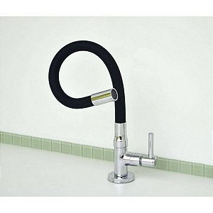 Torneira para Cozinha de Mesa Tubo Flexível Preta Jato Concentrado Sigma 1167