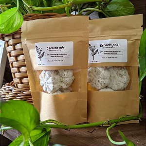 ESCALDA PÉS COM FLORES DE CAMOMILA E ÓLEOS ESSENCIAIS - 5 unidades